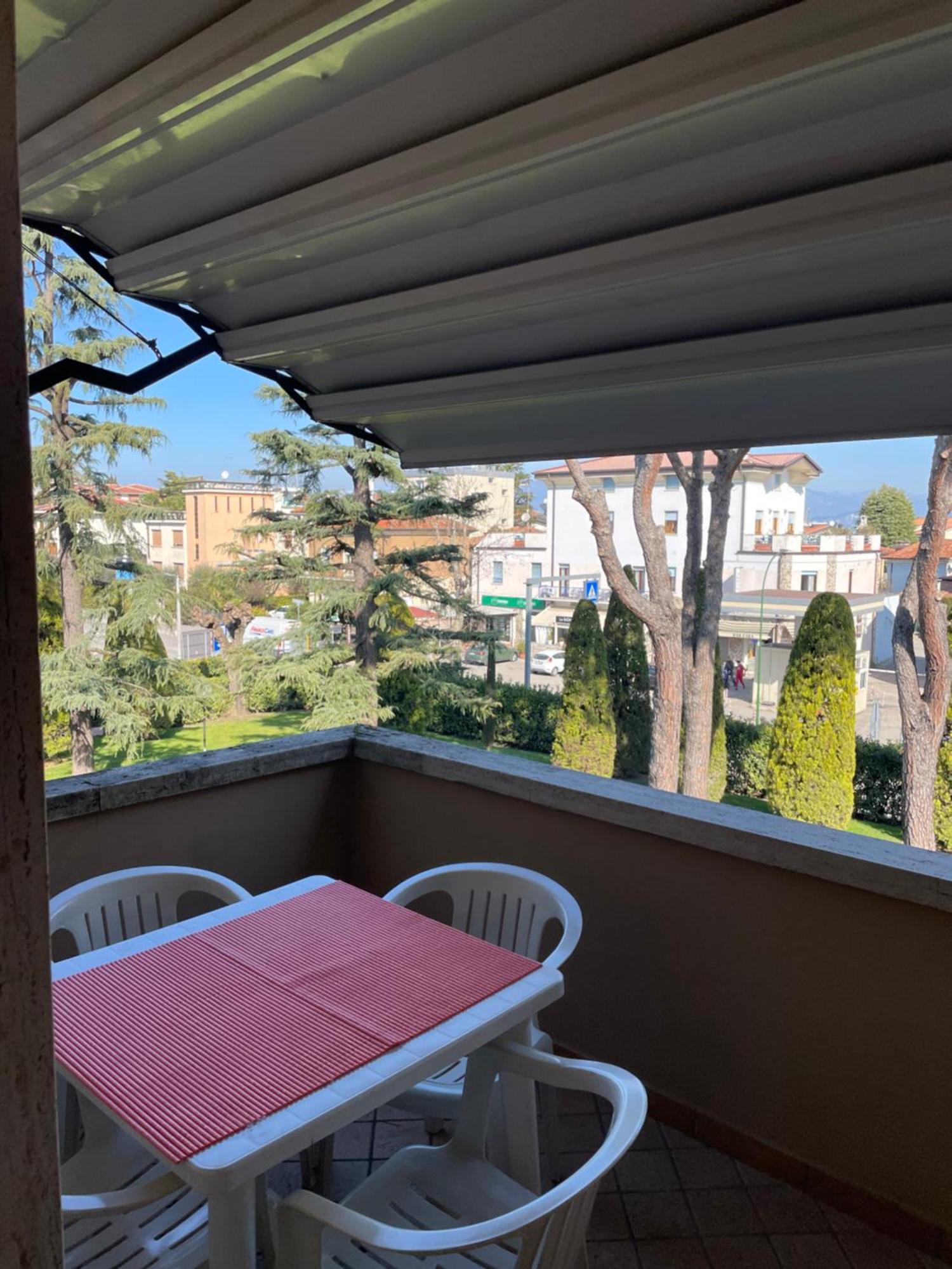 Nico'S Apartment Peschiera del Garda Zewnętrze zdjęcie
